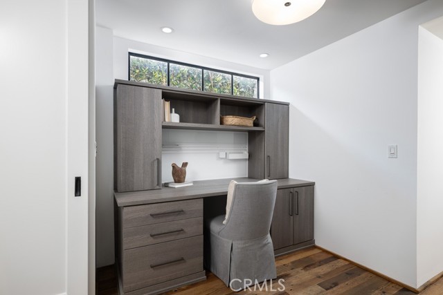 604 Begonia Avenue, Corona del Mar CA: https://media.crmls.org/medias/6241361c-cf22-44ff-81a5-8e9385eec002.jpg