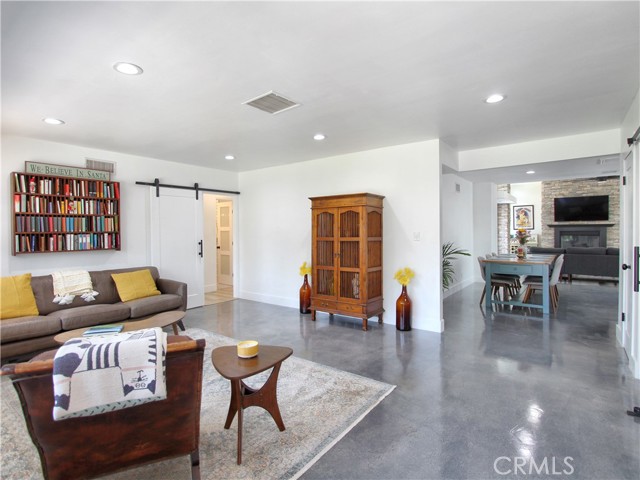Detail Gallery Image 12 of 72 For 459 Summit Ave, Redlands,  CA 92373 - 7 Beds | 4/1 Baths