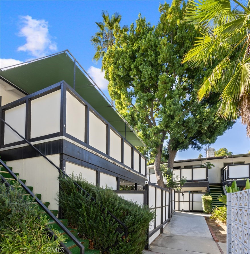 619 S Pasadena Avenue #4