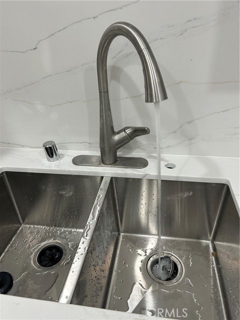 Detail Gallery Image 4 of 6 For 1150 S Meadow Ln #2,  Colton,  CA 92324 - 1 Beds | 1 Baths