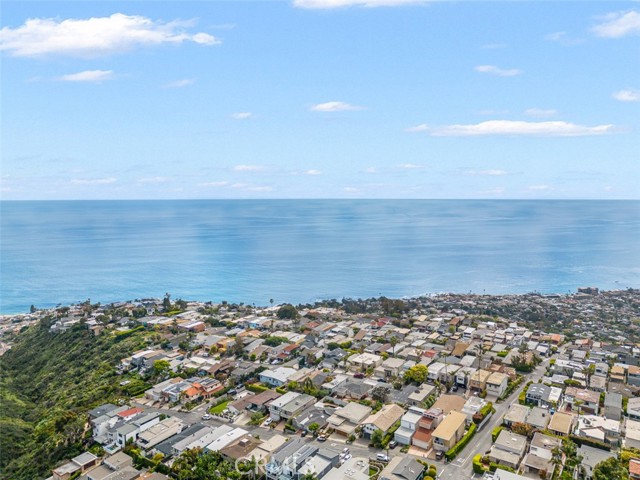 Detail Gallery Image 27 of 46 For 1059 Miramar St, Laguna Beach,  CA 92651 - 2 Beds | 2 Baths