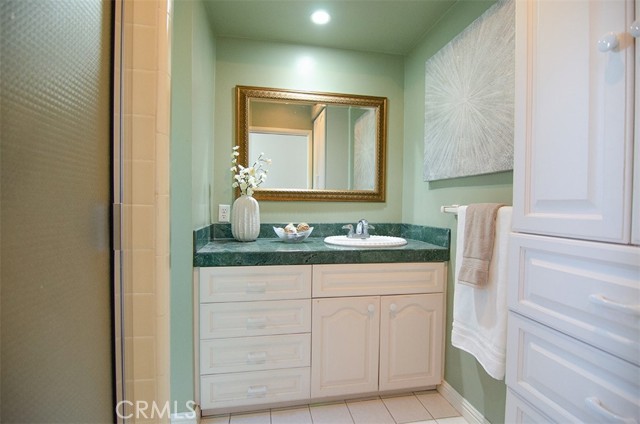 Detail Gallery Image 14 of 55 For 3301 Grayburn Rd, Pasadena,  CA 91107 - 4 Beds | 3/2 Baths