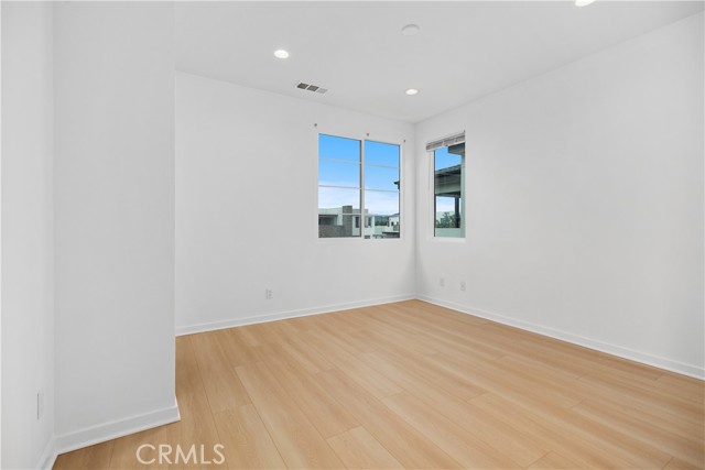 Detail Gallery Image 30 of 42 For 292 Novel, Irvine,  CA 92618 - 2 Beds | 2/1 Baths