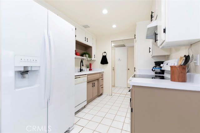 Detail Gallery Image 11 of 38 For 125 W Mountain St #111,  Glendale,  CA 91202 - 1 Beds | 1 Baths