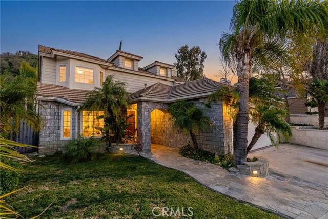 Front Image Thumbnail for CRSR26068106