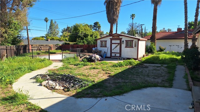 Detail Gallery Image 6 of 30 For 2327 Fairview, Riverside,  CA 92506 - 3 Beds | 1/1 Baths