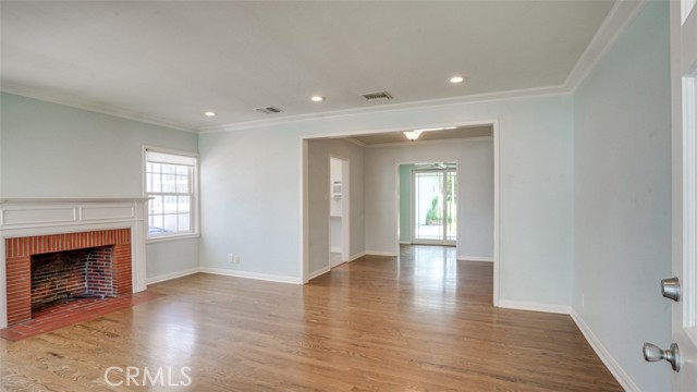 Detail Gallery Image 5 of 36 For 235 S Mariposa St, Burbank,  CA 91506 - 2 Beds | 1 Baths