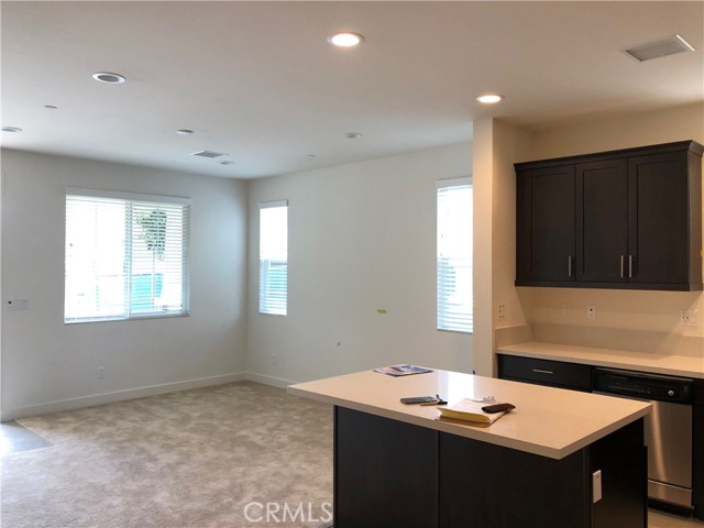 Detail Gallery Image 4 of 16 For 4320 Wild Ginger Cir, Yorba Linda,  CA 92886 - 3 Beds | 2/1 Baths