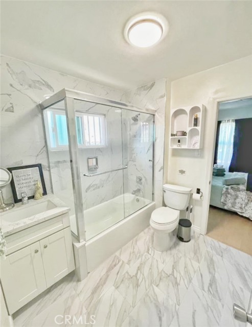 3959 Halldale Avenue, Los Angeles CA: https://media.crmls.org/medias/6246af6d-b6be-435c-a99b-26fac1297259.jpg