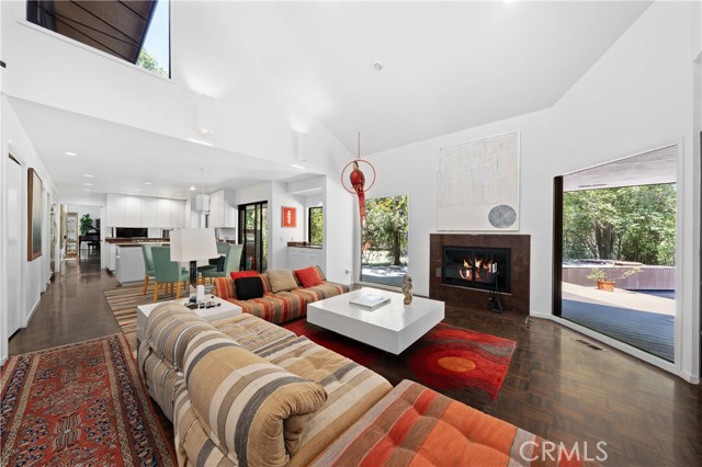 24865 Long Valley Road, Hidden Hills CA: https://media.crmls.org/medias/6246dab6-23d7-4fcd-9b1a-906baa6c5f98.jpg