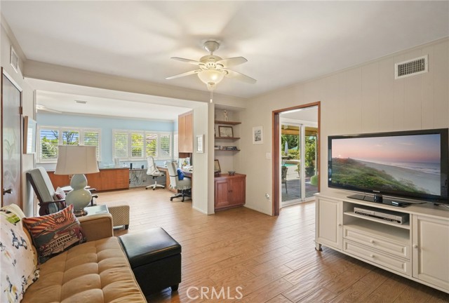 19250 Clymer Street, Porter Ranch CA: https://media.crmls.org/medias/62473ea9-e687-4702-8800-7d377dea0662.jpg