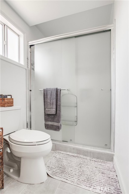 Detail Gallery Image 20 of 22 For 2902 Spreckels Ct, Redondo Beach,  CA 90278 - 3 Beds | 2 Baths