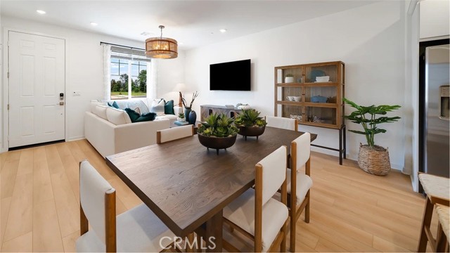 Detail Gallery Image 5 of 21 For 2609 Cloudview Privado, Ontario,  CA 91761 - 3 Beds | 2/1 Baths