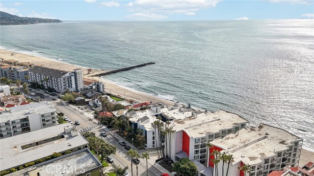 Detail Gallery Image 36 of 42 For 575 Esplanade #205,  Redondo Beach,  CA 90277 - 2 Beds | 2 Baths