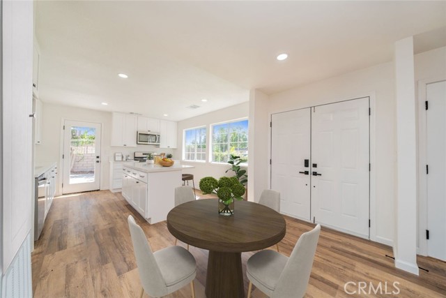 Detail Gallery Image 10 of 23 For 4037 Weyer St, Riverside,  CA 92501 - 3 Beds | 2 Baths