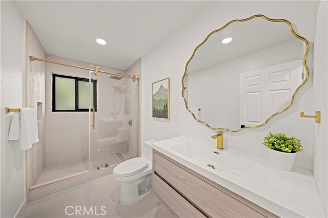 4700 Emerald Avenue, La Verne CA: https://media.crmls.org/medias/62487459-e99c-4577-83af-50a998b06a32.jpg