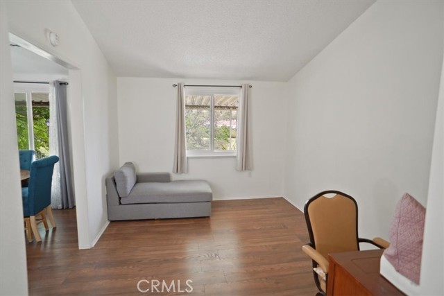 19207 Avenue Of The Oaks, Newhall CA: https://media.crmls.org/medias/6248f335-2867-4aec-8fc5-2f1a34bc0592.jpg