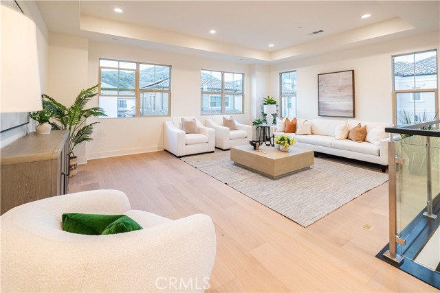 149 Somera, Irvine CA: https://media.crmls.org/medias/6249d57b-06ec-4ef1-b7e5-627198b2bc05.jpg