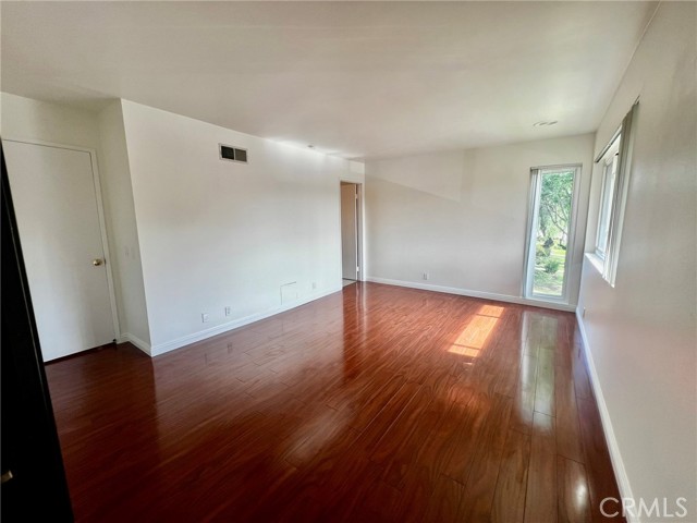 Detail Gallery Image 23 of 40 For 19451 Sherman Way #501,  Reseda,  CA 91335 - 3 Beds | 2/1 Baths