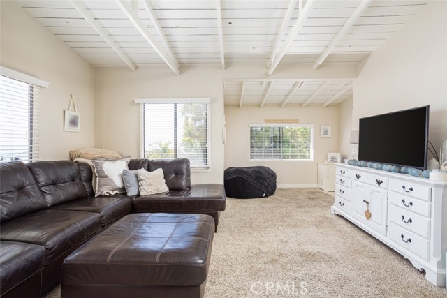 Detail Gallery Image 5 of 27 For 217 Wave St, Laguna Beach,  CA 92651 - 1 Beds | 1 Baths