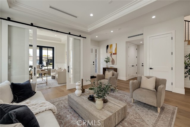 Detail Gallery Image 20 of 75 For 1820 9th St, Manhattan Beach,  CA 90266 - 6 Beds | 6/1 Baths