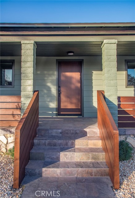 Detail Gallery Image 3 of 20 For 5125 Meridian St, Los Angeles,  CA 90042 - 3 Beds | 2 Baths
