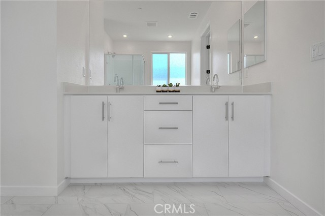 Detail Gallery Image 34 of 75 For 15820 Caterpillar Dr, Fontana,  CA 92336 - 4 Beds | 3 Baths