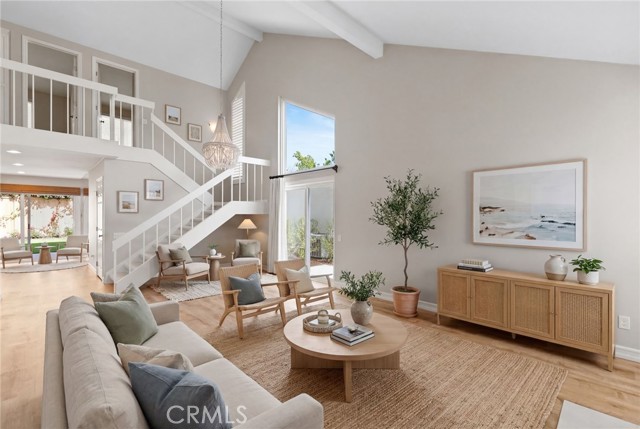 Detail Gallery Image 3 of 25 For 10 Poinsettia, Irvine,  CA 92604 - 3 Beds | 2/1 Baths