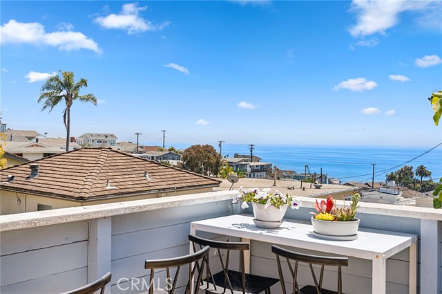 Detail Gallery Image 27 of 31 For 295 Wave St, Laguna Beach,  CA 92651 - 3 Beds | 3 Baths