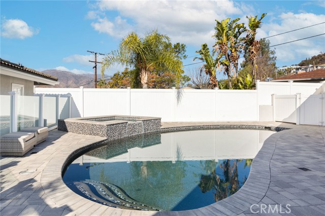 Detail Gallery Image 37 of 44 For 1851 Tamerlane Dr, Glendale,  CA 91208 - 4 Beds | 3 Baths