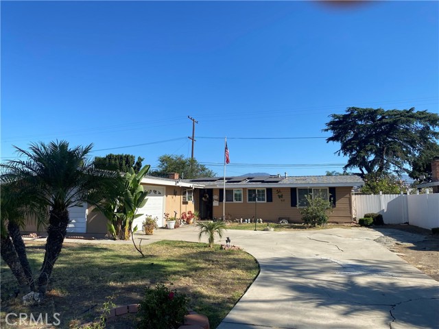 2249 E Rio Verde Drive, West Covina CA: https://media.crmls.org/medias/624d8693-22a5-4989-84f6-69c49ca218a0.jpg