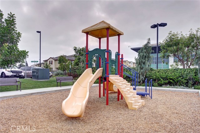 12039 Stanley Park Court, Hawthorne CA: https://media.crmls.org/medias/624d891e-4308-4165-90ee-b147b0bbecab.jpg