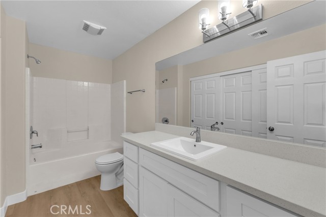 Image 21 of 39 For 1341 Beach Club Drive