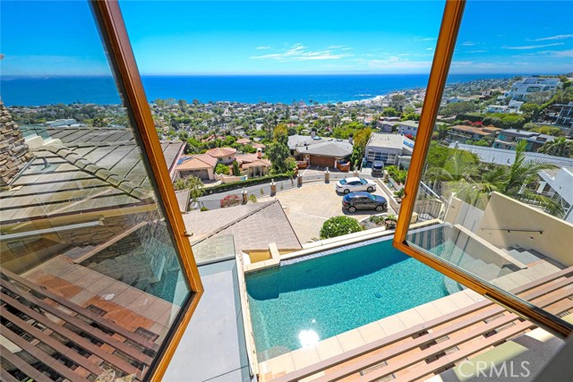 Detail Gallery Image 26 of 40 For 1076 Skyline Dr, Laguna Beach,  CA 92651 - 4 Beds | 4/1 Baths