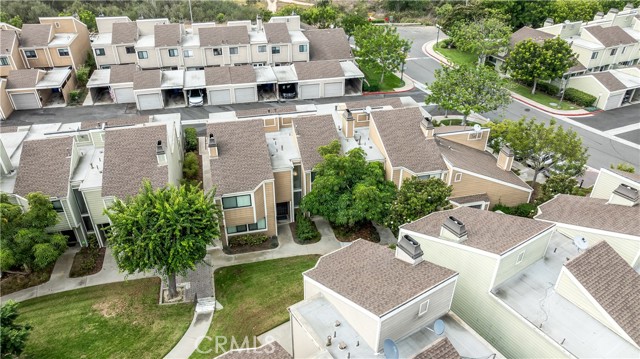 Image 26 of 28 For 40 Seabird Court 36