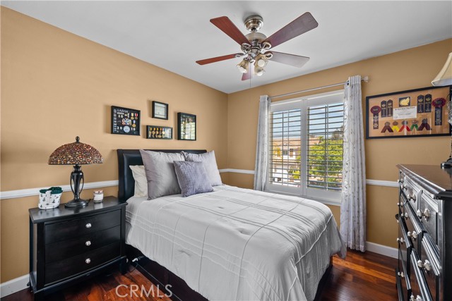 28456 Calex Drive, Valencia CA: https://media.crmls.org/medias/624ffd6a-0ebb-4600-8a6d-dd23c04f8e55.jpg