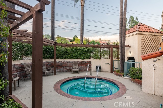 2930 Montrose Avenue, La Crescenta CA: https://media.crmls.org/medias/6250a301-3365-4014-a261-21ac4f2b2661.jpg