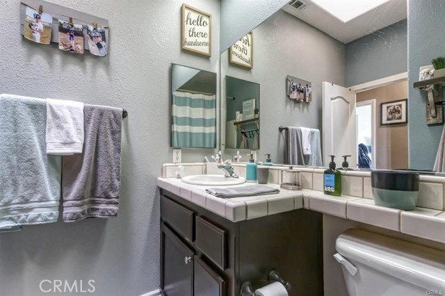 Detail Gallery Image 8 of 11 For 15430 Sitting Bull St, Victorville,  CA 92395 - 3 Beds | 2 Baths