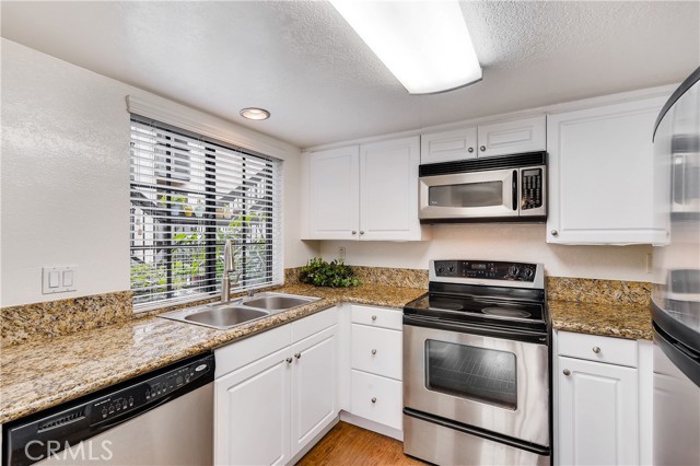 Detail Gallery Image 1 of 10 For 25511 Indian Hill Ln a,  Laguna Hills,  CA 92653 - 1 Beds | 1 Baths