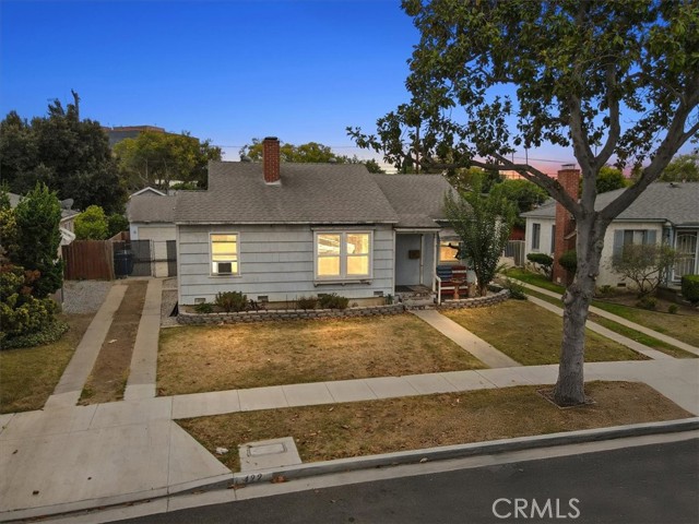 Detail Gallery Image 1 of 43 For 422 E 44th Cir, Long Beach,  CA 90807 - 3 Beds | 1 Baths