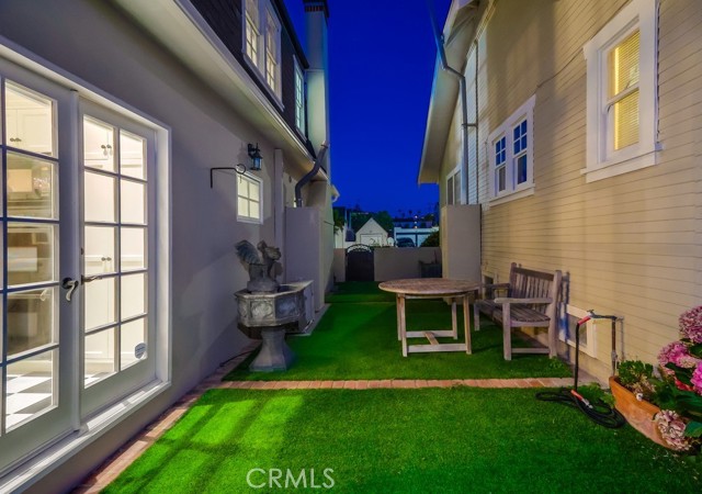 1239 S Patton Avenue, San Pedro CA: https://media.crmls.org/medias/6253cd43-df4a-4481-9bac-d7cf559ae6b4.jpg