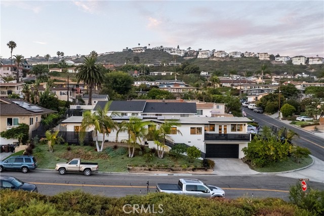 Detail Gallery Image 16 of 17 For 107 E Avenida San Juan, San Clemente,  CA 92672 - 4 Beds | 2 Baths