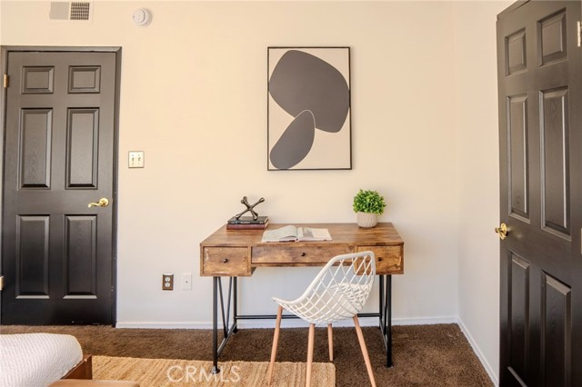 Detail Gallery Image 12 of 24 For 14144 Burbank Bld #2,  Sherman Oaks,  CA 91401 - 2 Beds | 2/1 Baths