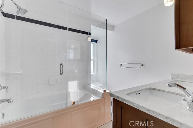 Detail Gallery Image 19 of 36 For 6117 Glen Holly St, Los Angeles,  CA 90068 - 2 Beds | 2 Baths