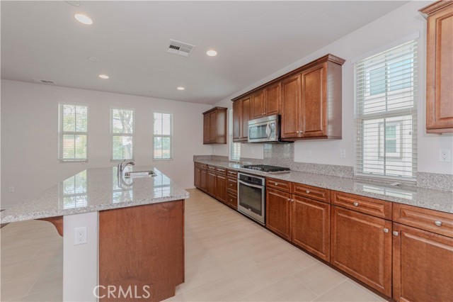 1311 Clementine Way, Fullerton CA: https://media.crmls.org/medias/62546eaf-4b2b-42ca-a050-998aa4263973.jpg