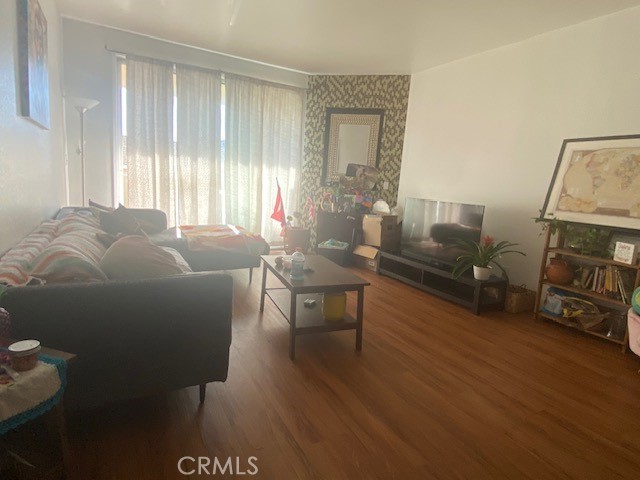 Detail Gallery Image 4 of 17 For 535 Magnolia Ave #101,  Long Beach,  CA 90802 - 2 Beds | 2 Baths