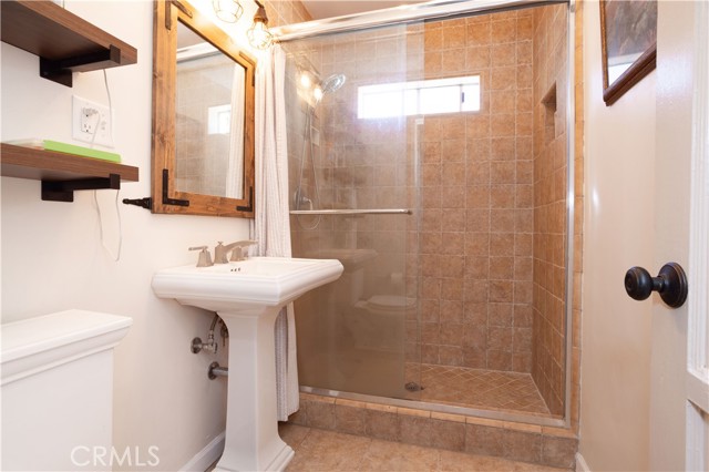 10321 Owensmouth Avenue, Chatsworth CA: https://media.crmls.org/medias/6255108a-0465-4d3d-899d-9bd841d50591.jpg