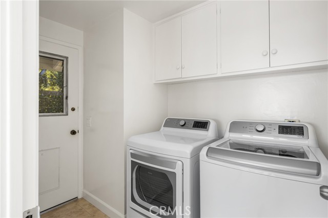2815 Blue Water Drive, Corona del Mar CA: https://media.crmls.org/medias/62563bec-35c5-4901-8f7d-7e23c7656048.jpg