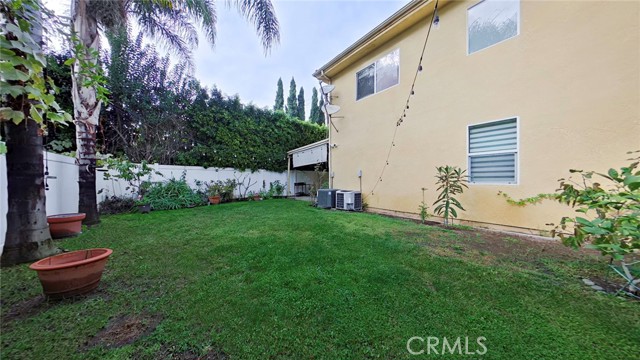 Detail Gallery Image 43 of 45 For 6937 Kian Ct, Van Nuys,  CA 91406 - 4 Beds | 3 Baths