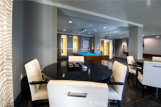 Detail Gallery Image 32 of 64 For 21301 Erwin St #237,  Woodland Hills,  CA 91367 - 2 Beds | 2 Baths